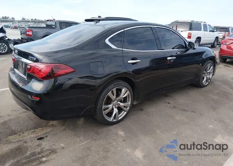 2015 Infiniti Q70 3.7 из США, поврежденный, VIN JN1BY1AR1FM561090